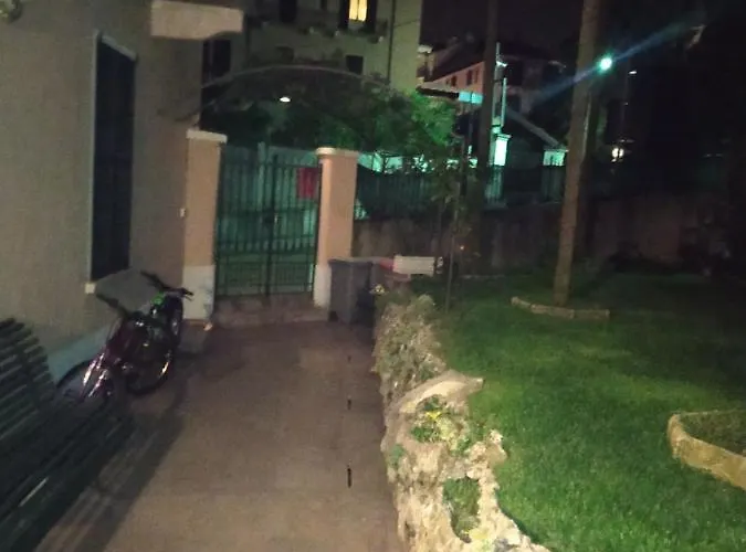 Casa Lari 4* ストレーザ